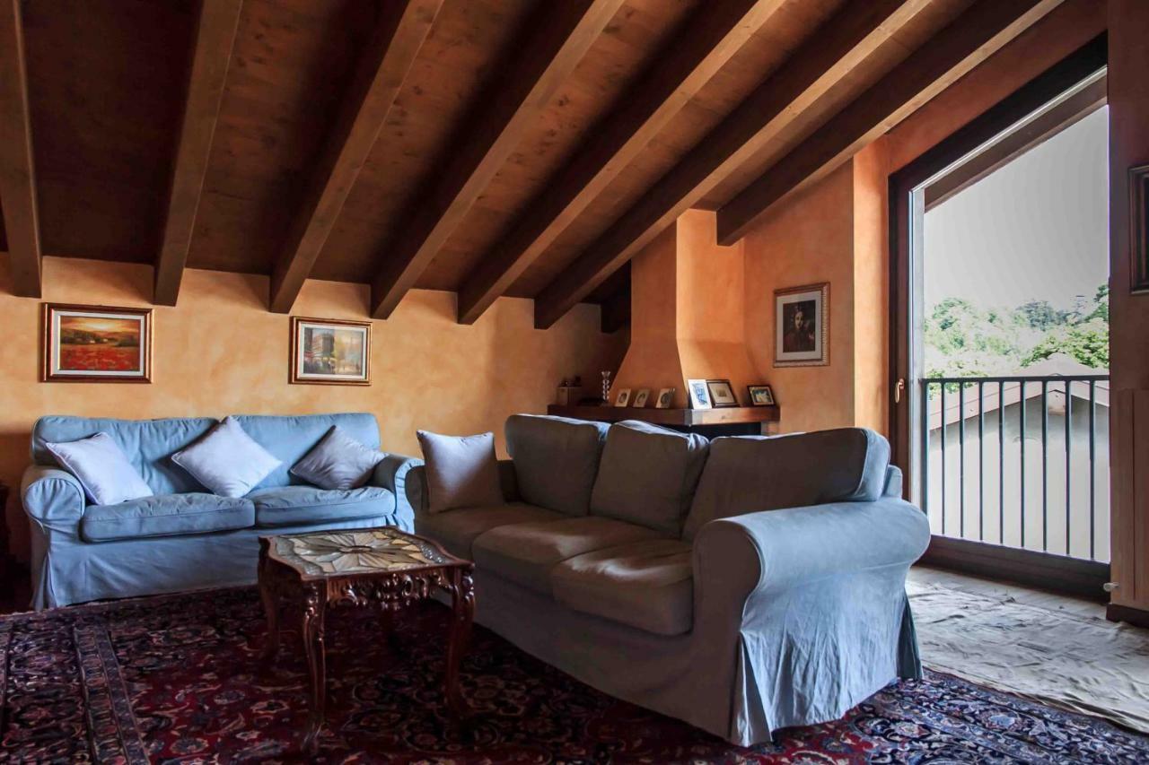 Cascina Cologna Bed and Breakfast Galbiate Exteriör bild