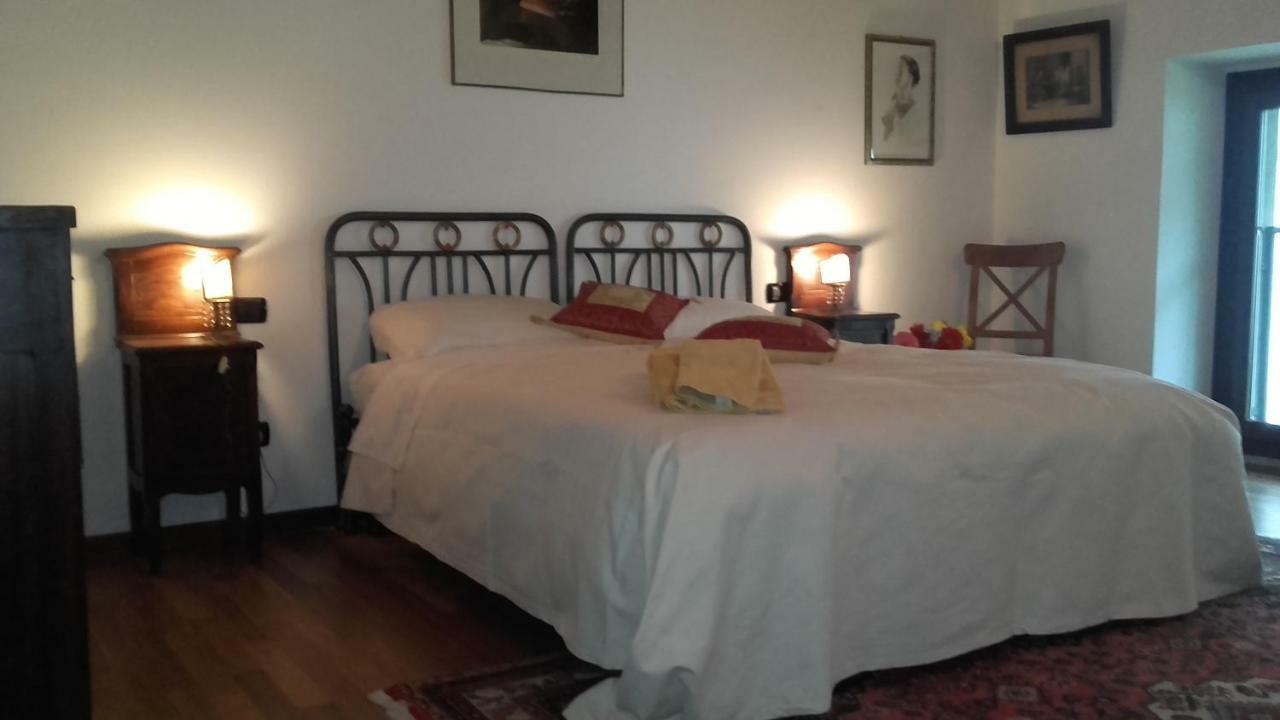Cascina Cologna Bed and Breakfast Galbiate Exteriör bild