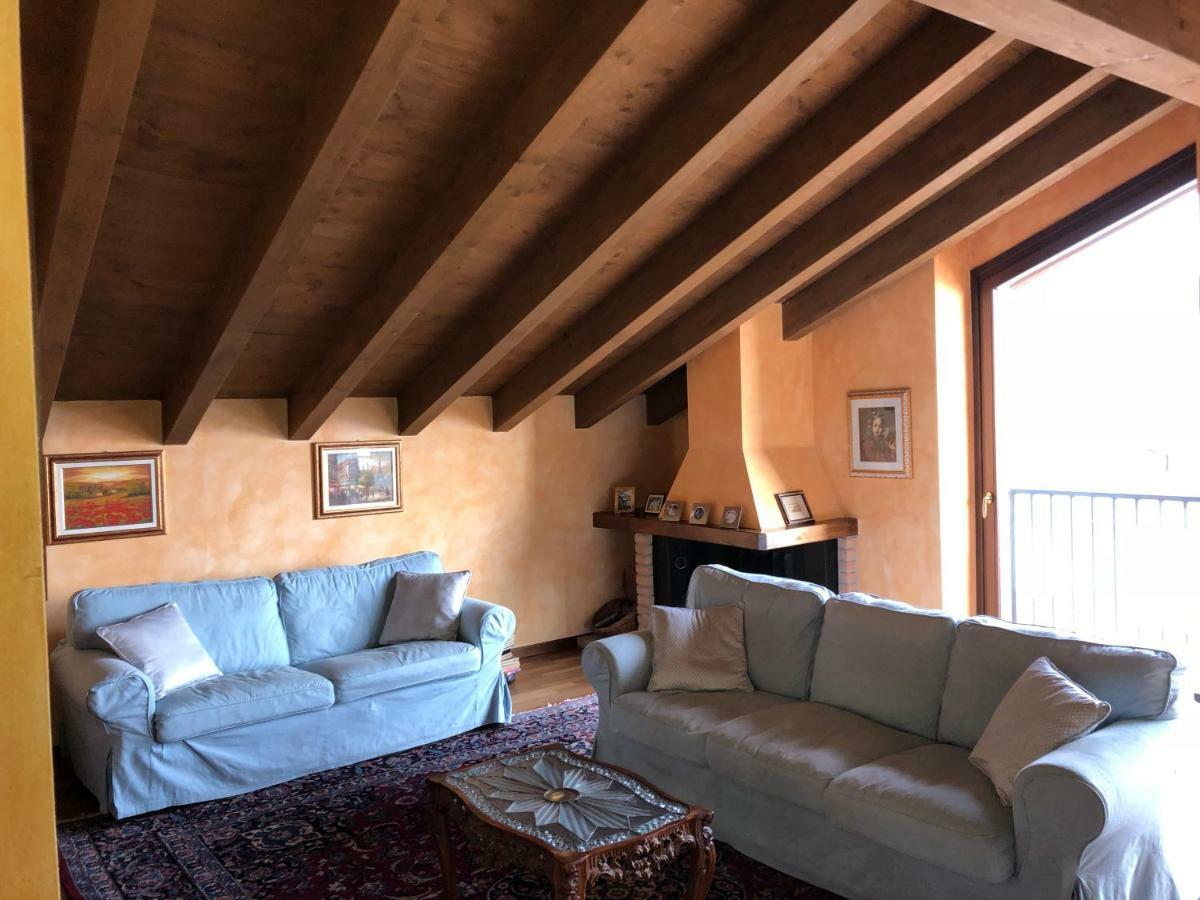 Cascina Cologna Bed and Breakfast Galbiate Exteriör bild