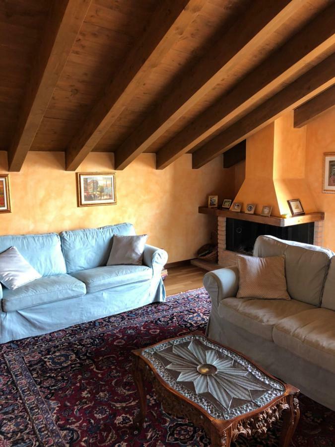 Cascina Cologna Bed and Breakfast Galbiate Exteriör bild