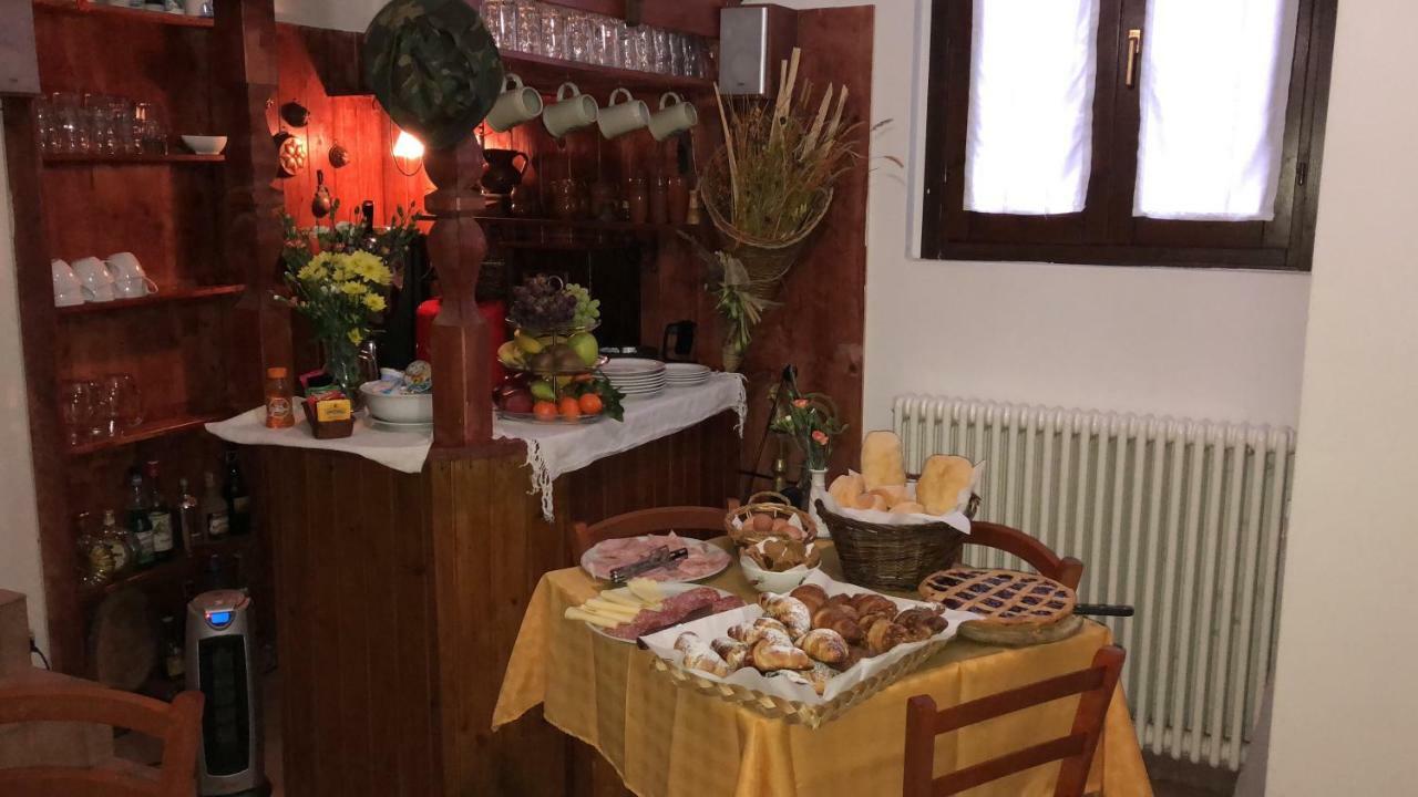 Cascina Cologna Bed and Breakfast Galbiate Exteriör bild